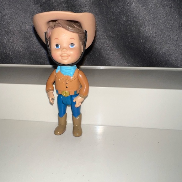 Marvel Miss Party Surprise Cowboy with Hat Poseable 3 3/8" Doll 1999 - Picture 3 of 10